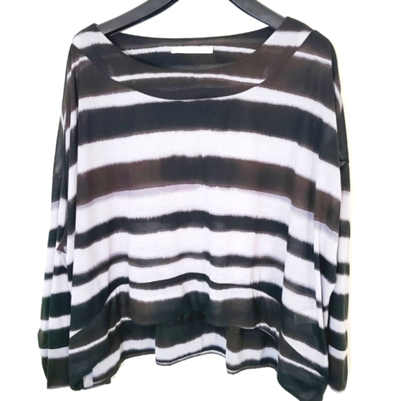 Lauren Vidal Tops - Lauren Vidal Cropped L/S Top